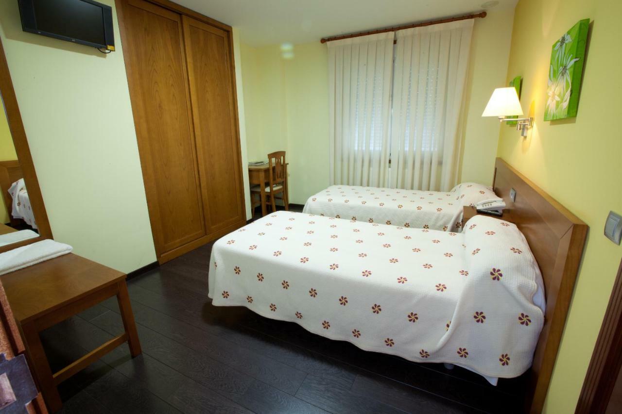 Hotel Terranova Oza de los Ríos Dış mekan fotoğraf