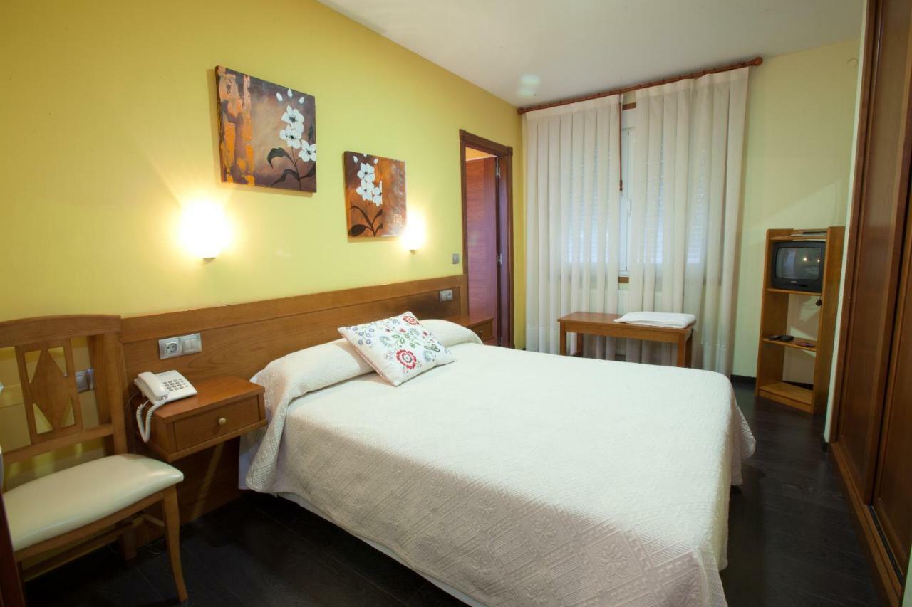 Hotel Terranova Oza de los Ríos Dış mekan fotoğraf