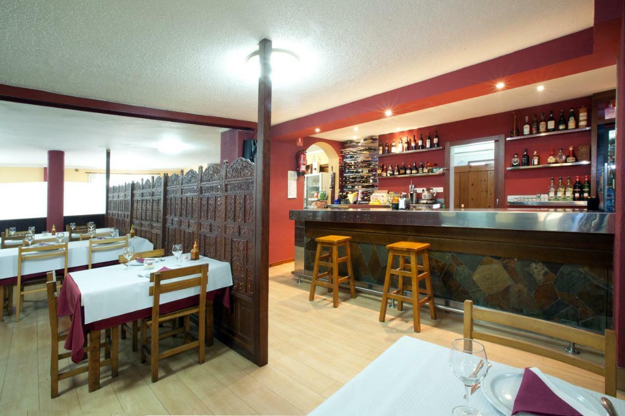 Hotel Terranova Oza de los Ríos Dış mekan fotoğraf